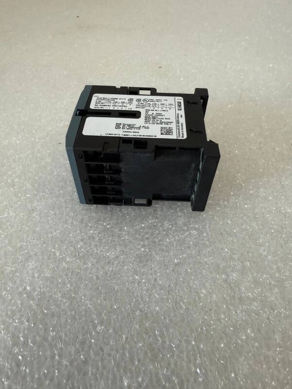 Siemens Sirius Model 3RT2015-1AB01 Contactor - 3