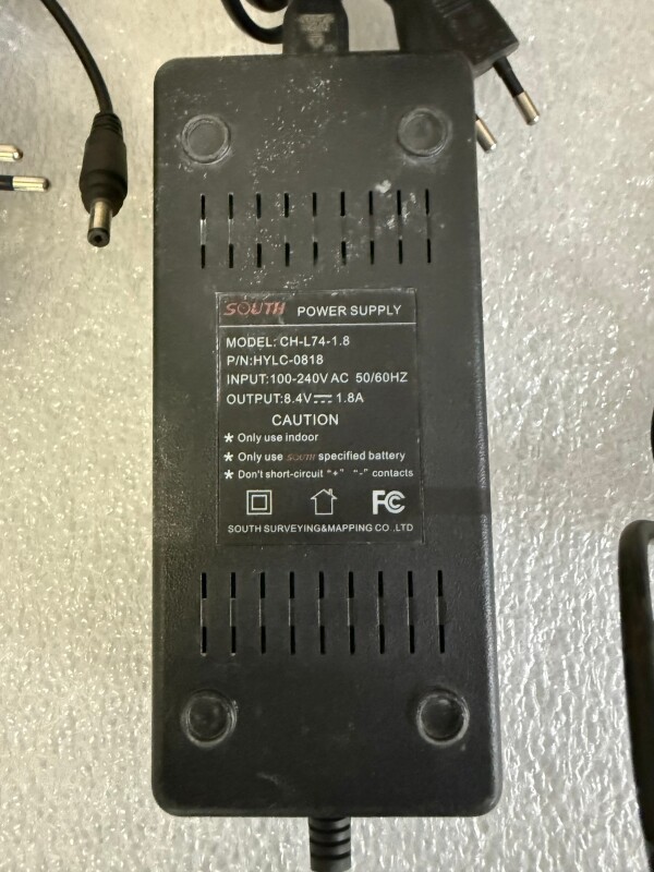 SOUTH S86 – Sistem GPS RTK - Defect - 6
