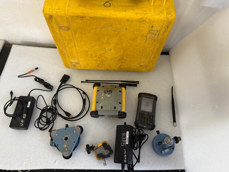SOUTH S86 – Sistem GPS RTK cu tabletă Getac - Defect - 4