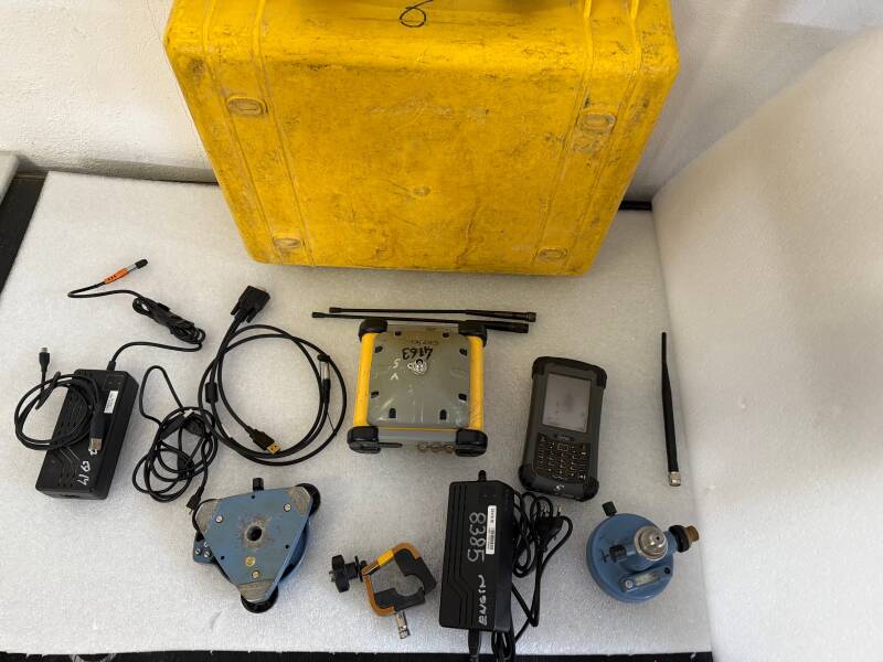 SOUTH S86 – Sistem GPS RTK cu tabletă Getac - Defect - 4