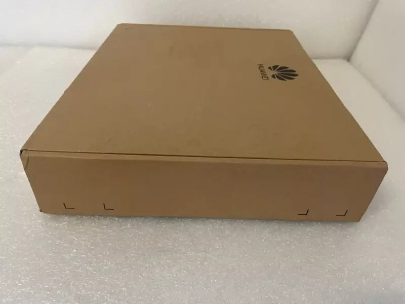 Switch Huawei CloudEngine S5735-L8P4S-A-V2 8×GE PoE+ 4×SFP - 3