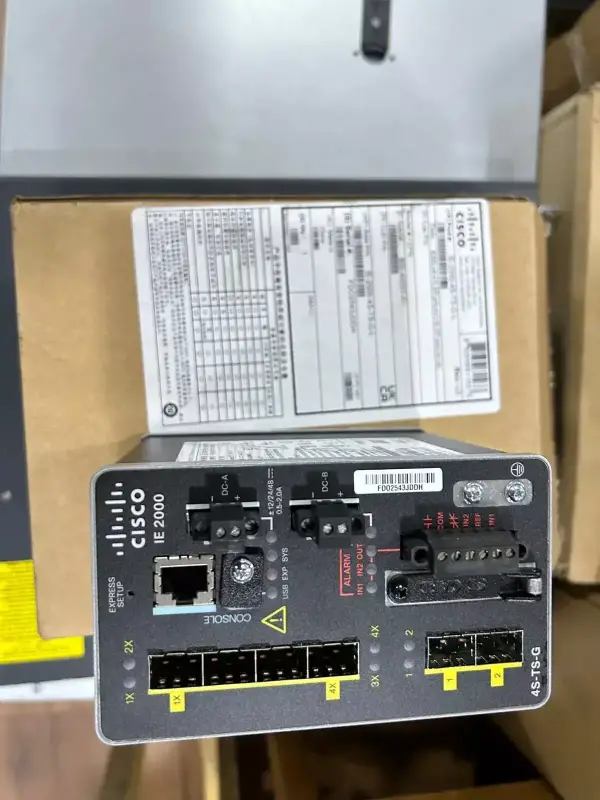 Switch industrial gestionat Cisco IE-2000-4S-TS-G-L - 3