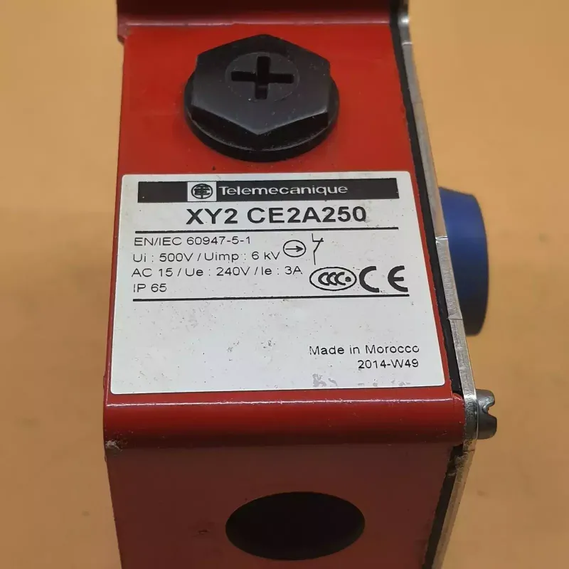 Telemecanique XY2-CE2A250 Comutator Oprire de Urgenta - 7