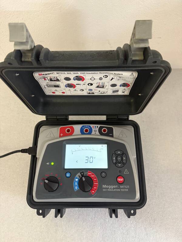 Megger MIT525 – Tester profesional de rezistenta de izolatie 5 kV - 3