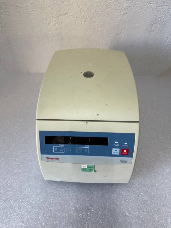Thermo Scientific Heraeus Pico 17 micro centrifuge - 2