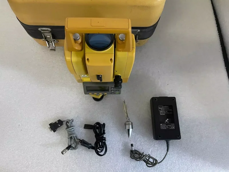 Topcon GTS-226 Total Station - 3