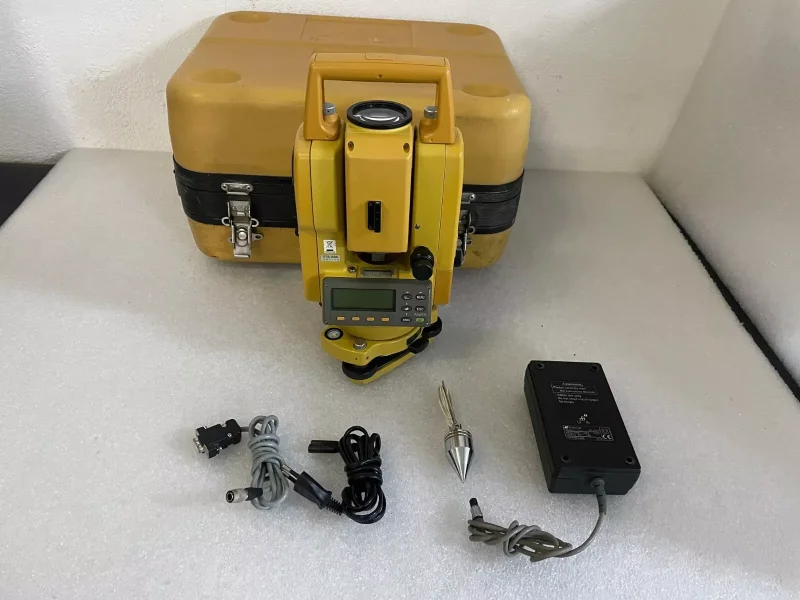 Topcon GTS-226 Total Station - 5