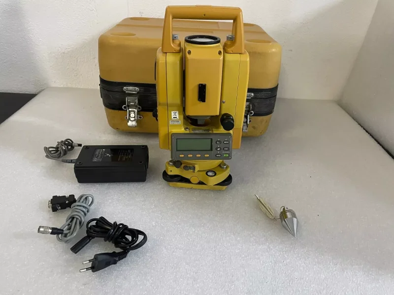 Topcon GTS-226 Total Station - 1