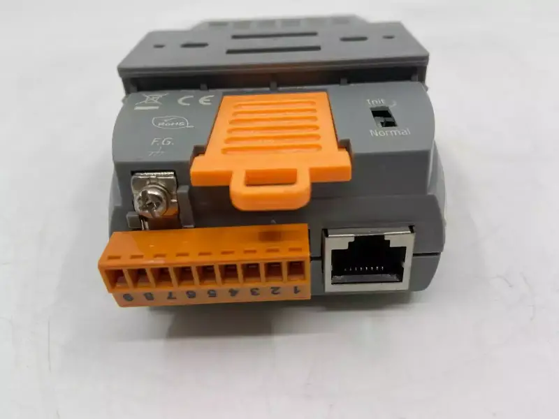WISE-7167 Ethernet PoE I/O Module with 1 Ethernet Port and 8 Power Relay Outputs - 2